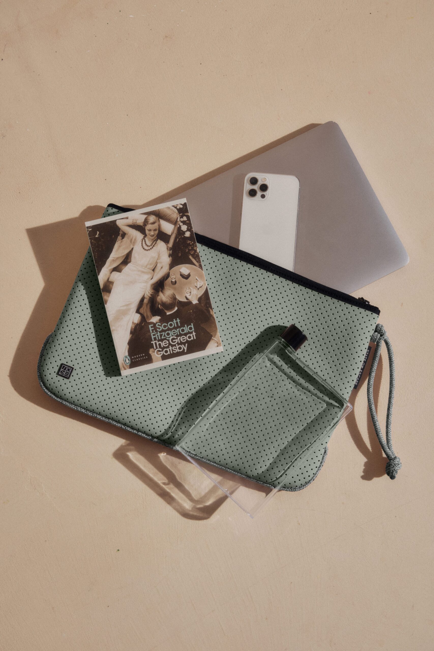 Everyday pouch