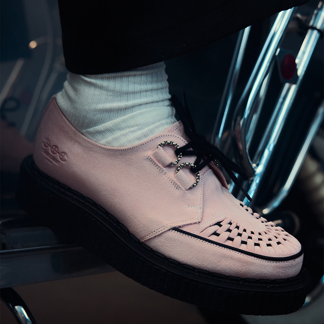 20250929_hoorsenbuhs_PINKSUEDECREEPER_03