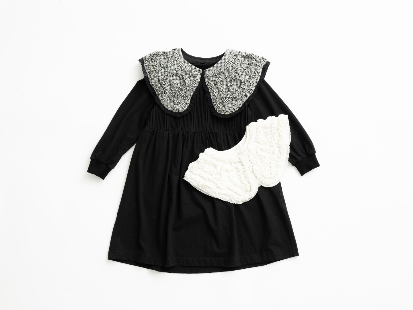 Collar、Dress