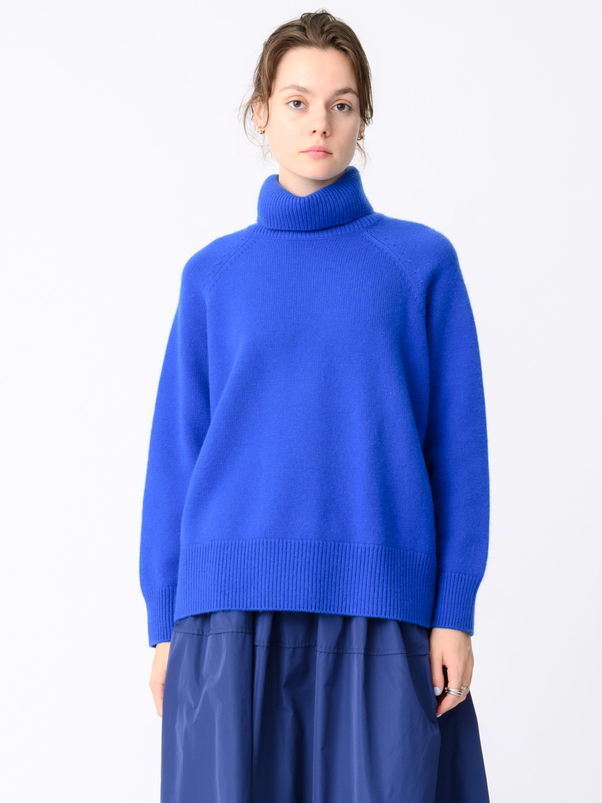 ローゲージカシミアニットプルオーバー_エブールとの2025FW別注コレクションの第二弾が11月1日(土)と11月15日(土)の2日間、ロンハーマン各店とオンラインストアにて登場。_2