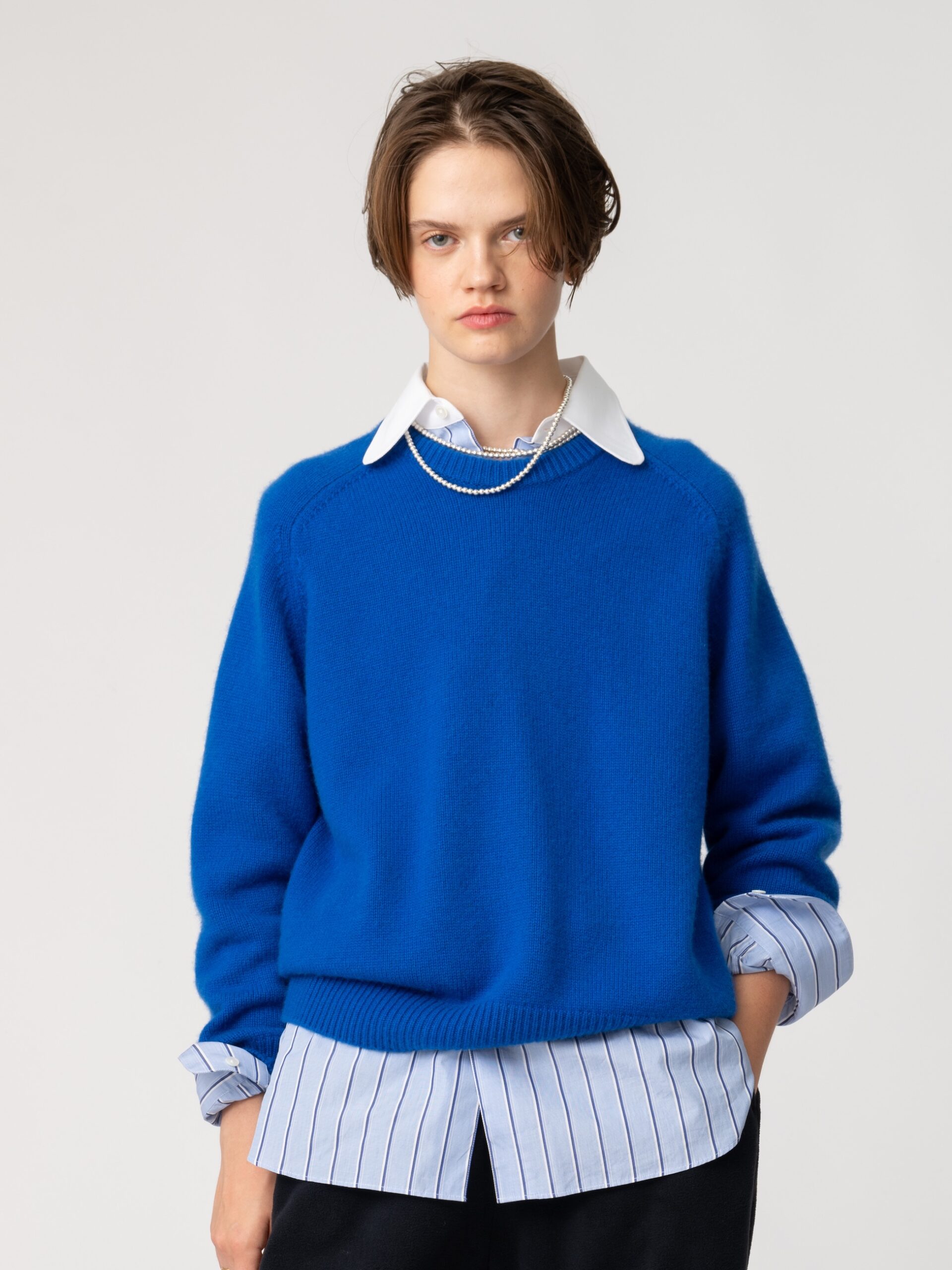 ローゲージカシミアニットタートルネック_エブールとの2025FW別注コレクションの第二弾が11月1日(土)と11月15日(土)の2日間、ロンハーマン各店とオンラインストアにて登場。_3