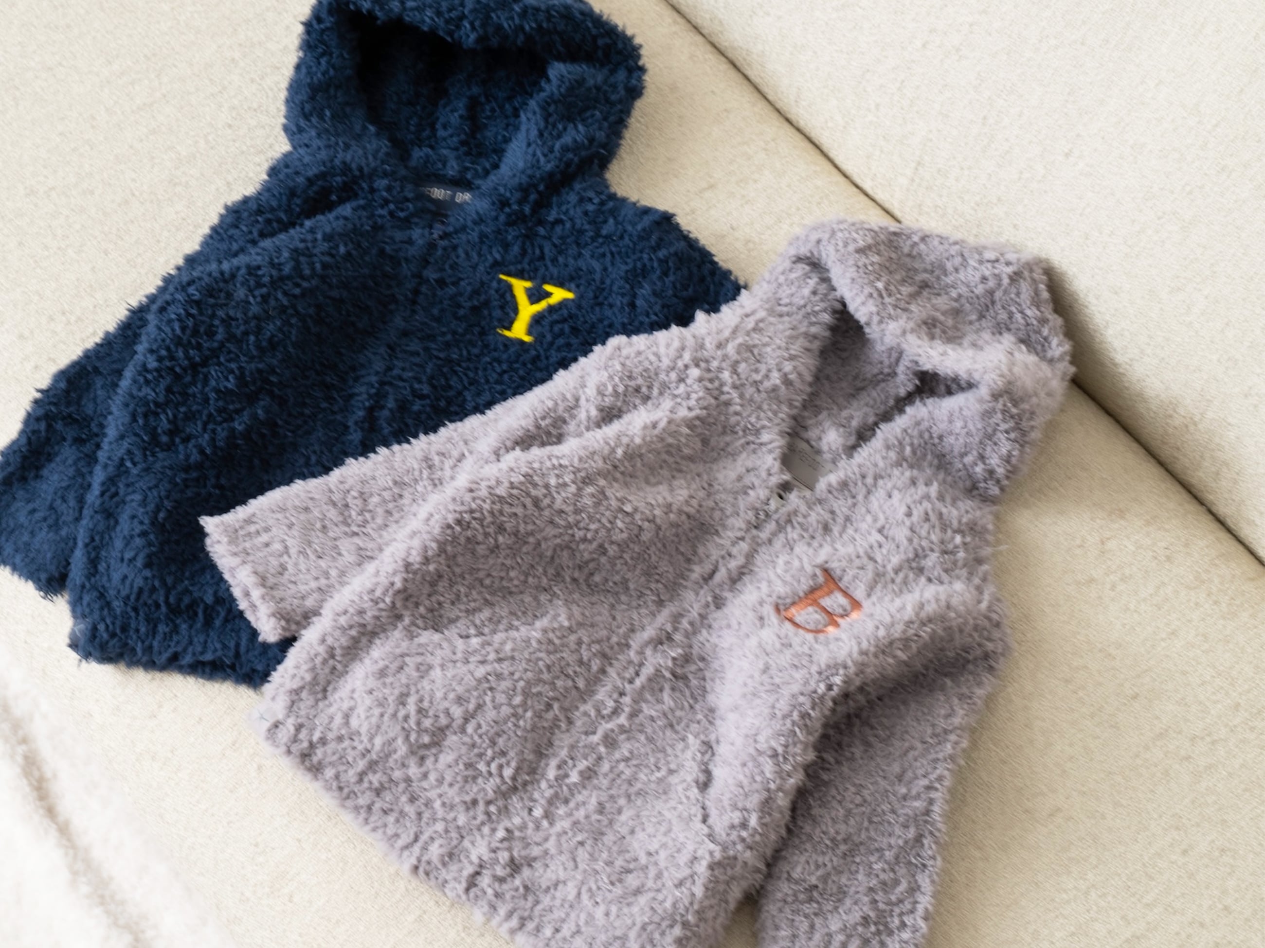 ＜予約＞【イニシャル刺繍】インファント フーディー Sサイズ コージーシック_【開催中】イニシャル刺繍入りで、特別な一枚に_4