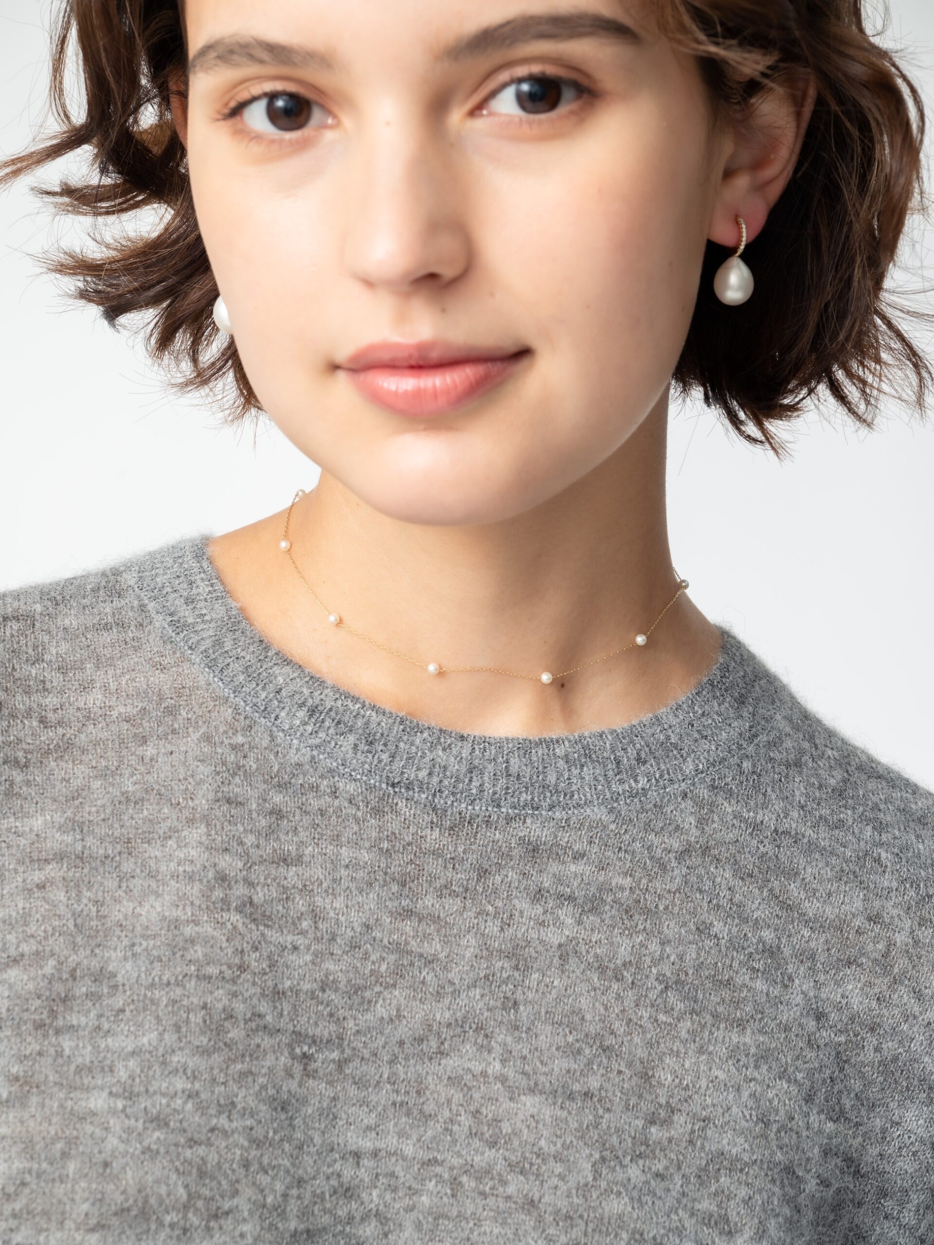 SEA OF BEAUTY：フローティングパールネックレス