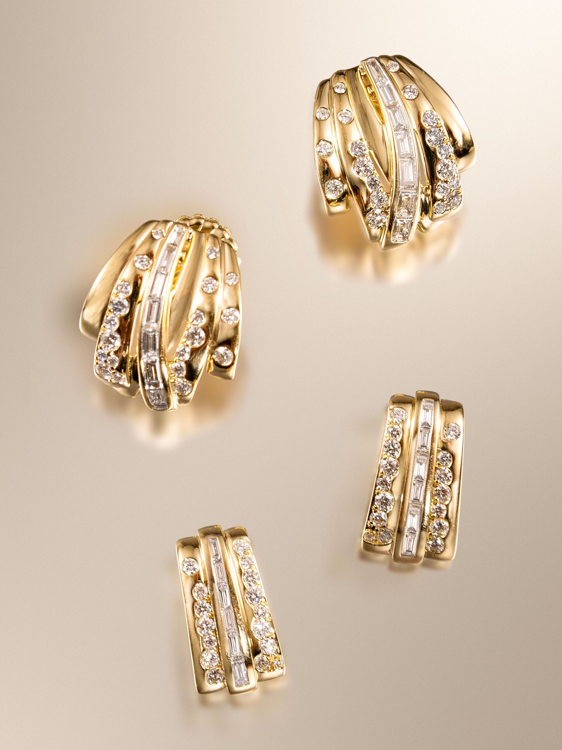 Papua Gold & Diamond Crossover Pierced Earrings