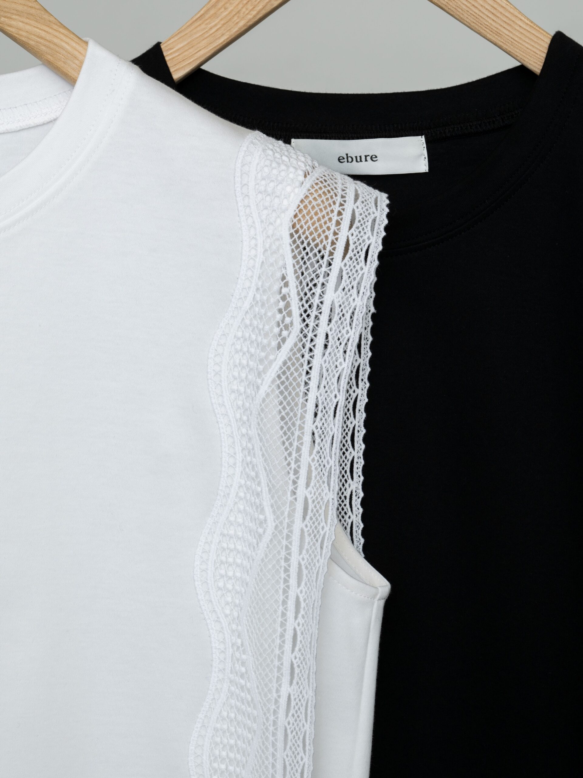 インコンバージョンレース　デザインスリーブカットソー_2