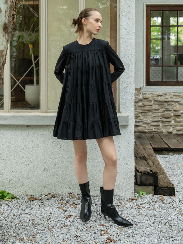 SOLIMAN FLORAL EMBROIDERY BLACK